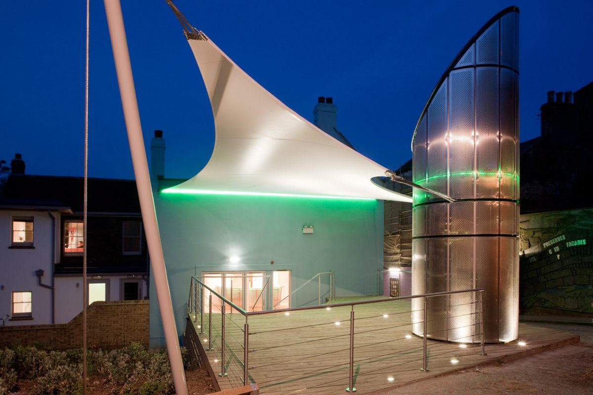 HGMS chuyên thi công Bạt Căng PVDF , Mái che bạt căng,