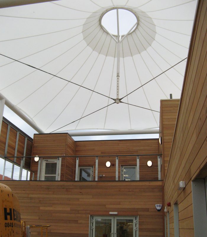 HGMS chuyên thi công Bạt Căng PVDF , Mái che bạt căng,