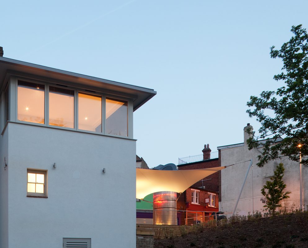 HGMS chuyên thi công Bạt Căng PVDF , Mái che bạt căng,