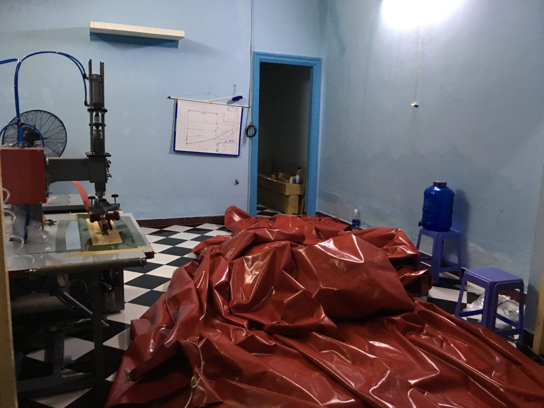 HGMS chuyên thi công Bạt Căng PVDF , Mái che bạt căng,