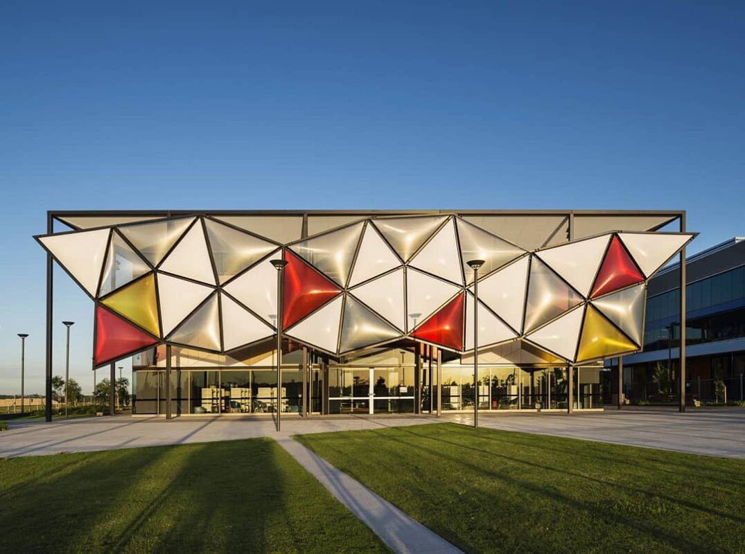 HGMS chuyên thi công Bạt Căng PVDF , Mái che bạt căng,