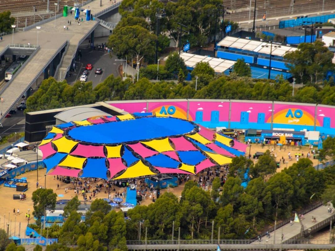 HGMS chuyên thi công Bạt Căng PVDF , Mái che bạt căng,