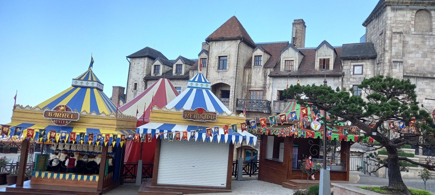 HGMS chuyên thi công Bạt Căng PVDF , Mái che bạt căng,