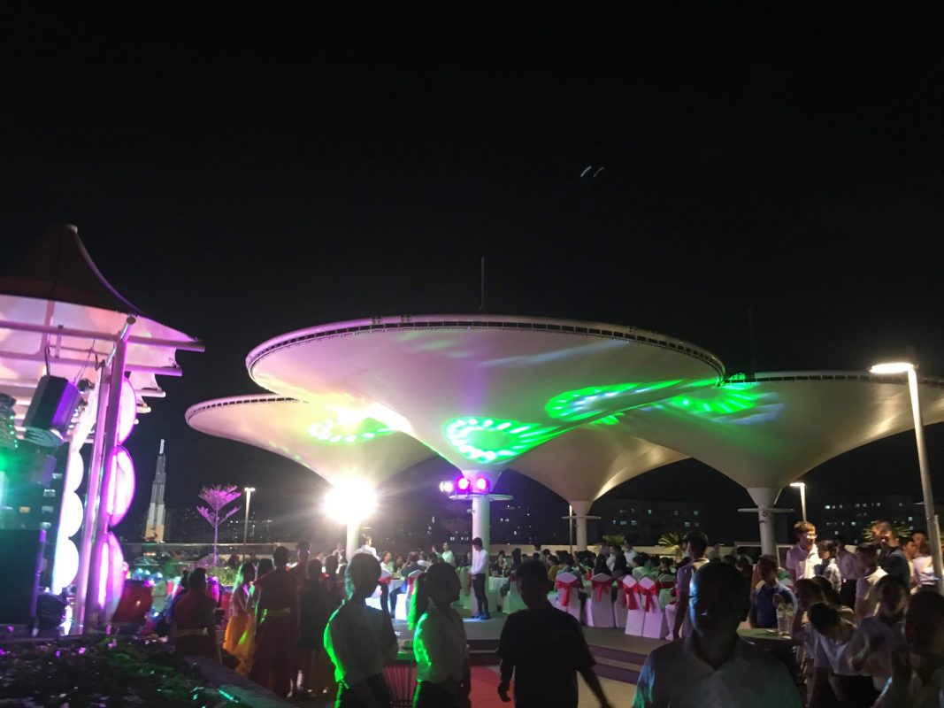 HGMS chuyên thi công Bạt Căng PVDF , Mái che bạt căng,