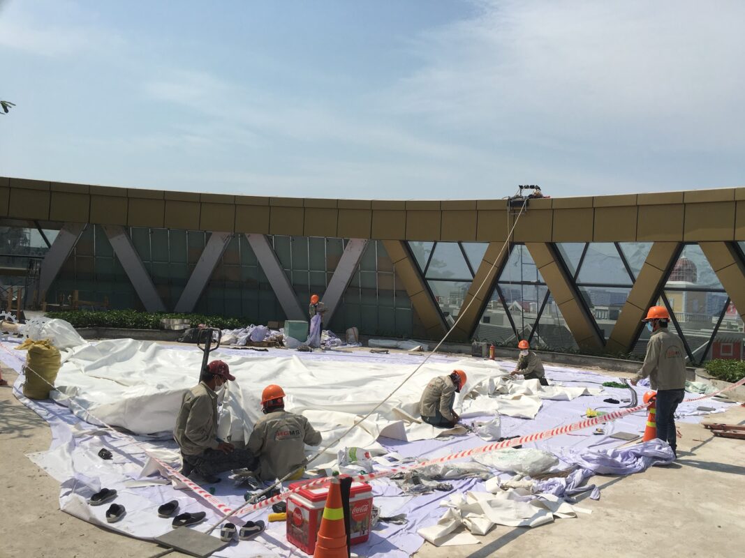 HGMS chuyên thi công Bạt Căng PVDF , Mái che bạt căng,