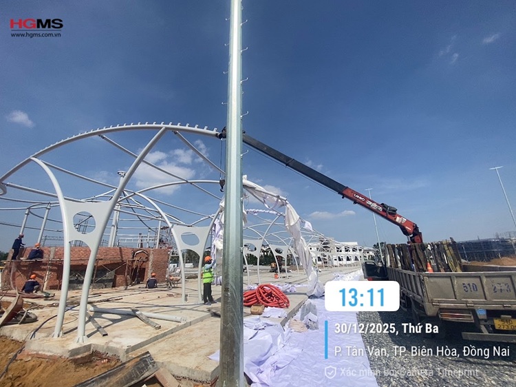 HGMS chuyên thi công Bạt Căng PVDF , Mái che bạt căng,