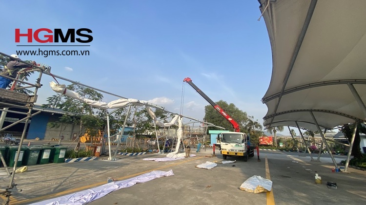 HGMS chuyên thi công Bạt Căng PVDF , Mái che bạt căng,