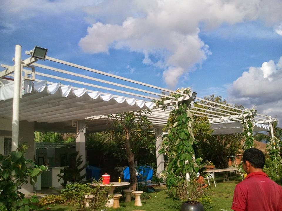 Mái xếp quán cà phê