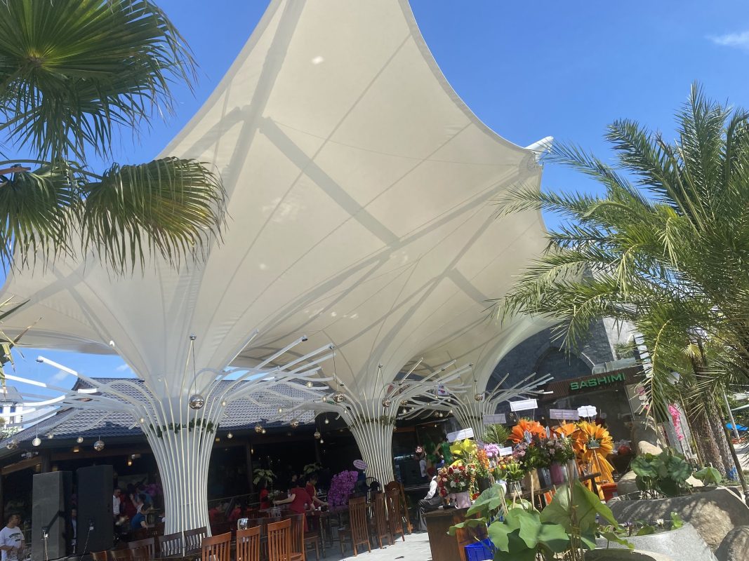 HGMS chuyên thi công Bạt Căng PVDF , Mái che bạt căng,