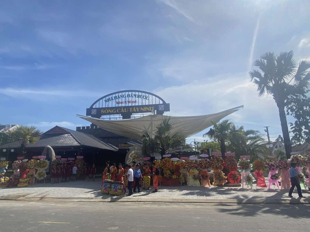 HGMS chuyên thi công Bạt Căng PVDF , Mái che bạt căng,